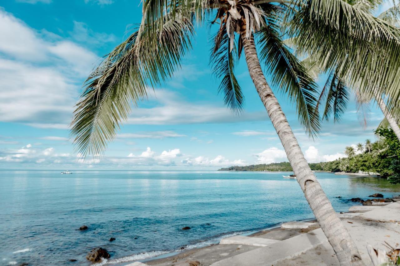 A Villas Resort & Restaurant Zamboanguita  Exterior photo